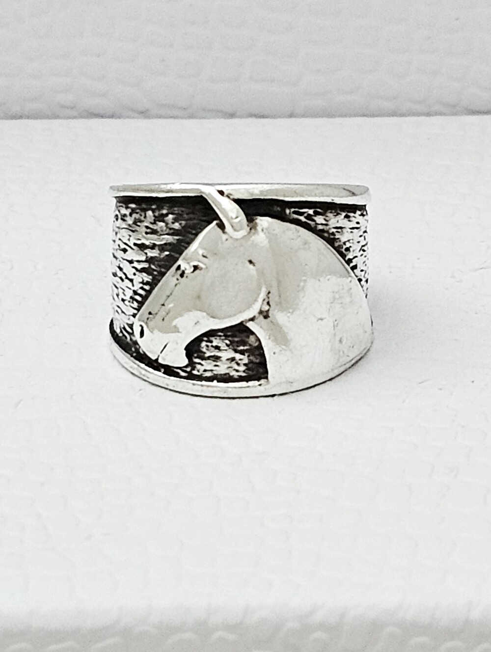 Silpada Rare Sterling Silver Equestrian Horse Artisan VHTF Iconic Ring Size 8.25
